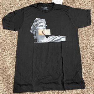 NWT Fashion Nova Man Graphic Print T-Shirt Size M